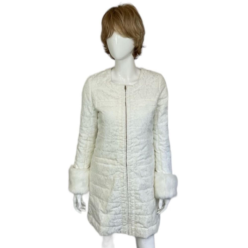 NEW Cecil McBee Japan White Floral Lace Zip Up Jacket with Faux Fur Cuff Size S